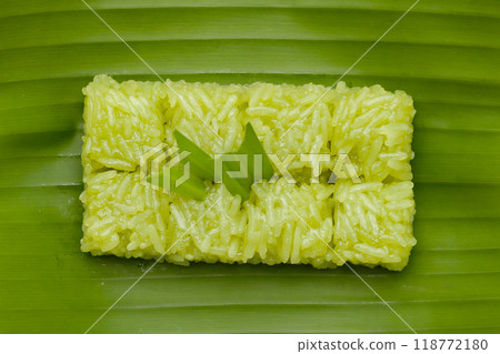 Thai dessert sweet glutinous rice 118772180