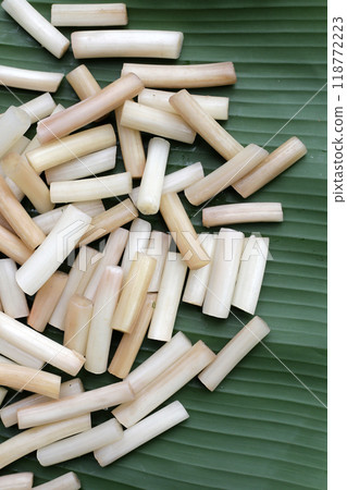 Fresh lotus rootlet on banana leaf Fresh lotus rootlet on banana leaf 118772223