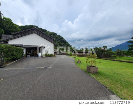 Scenery of Sengan-en and Sakurajima Scenery of Sengan-en and Sakurajima 118772719