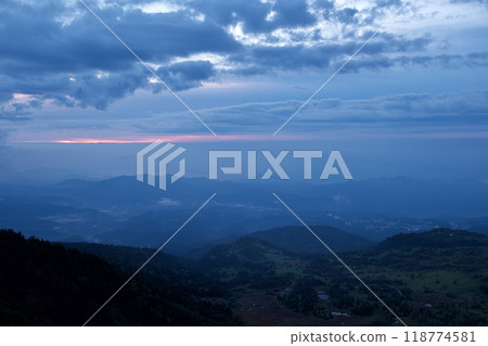 從日本國道最高點觀賞日出 118774581