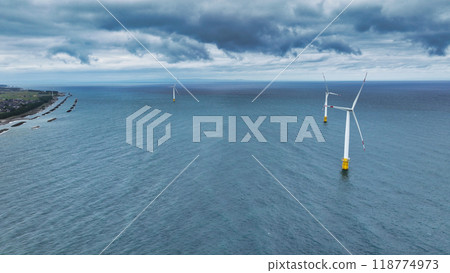 Coastline and offshore wind turbines in Nyuzen Town, Toyama Prefecture Coastline and offshore wind turbines in Nyuzen Town, Toyama Prefecture 118774973