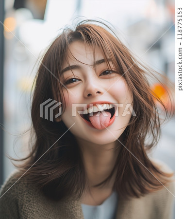 Cute Japanese Women 118775153