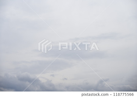 多雲的天空 下雨的天氣 雨雲 天空 秋天的圖片 118775566