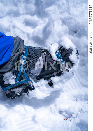 [雪山材質]冰爪和登山鞋[長野縣] 118775915