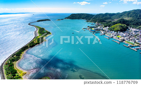 Aerial photography of the blue sea including the remains of Takasaki Battery, which was used to defend the Kita Strait on Narugashima Island, Awaji Island, taken with a drone 118776709
