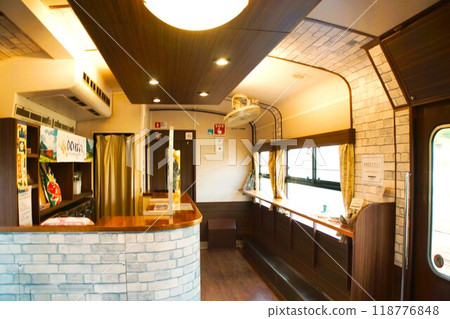 觀光列車快速○○無層（1號車廂內） 118776848