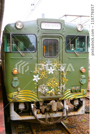 Tourist train: Rapid ○○ no Hanashi (Shimonoseki Station, Car No. 2) 118776857