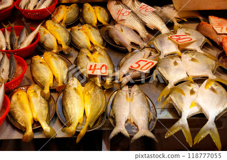 Fish sold at a market in North Point of Hong Kong Island. Many fish are unfamiliar in Japan Fish sold at a market in North Point of Hong Kong Island. Many fish are unfamiliar in Japan 118777055