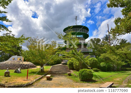 Satsukiyama, Ikeda City, Hinomaru Observatory, overlooking the Osaka Plain Satsukiyama, Ikeda City, Hinomaru Observatory, overlooking the Osaka Plain 118777090