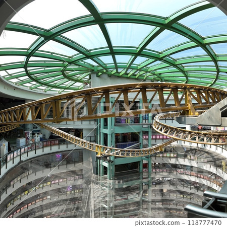 the interior of Dragon Centre shopping mall Aug 27 2024 118777470