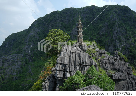 Vietnam Ninh Binh Mua Cave 118777623