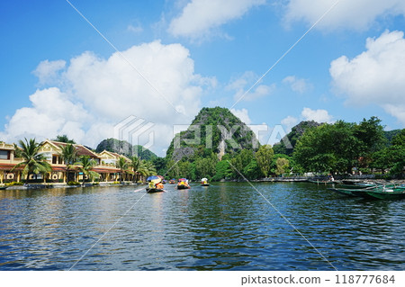Vietnam Ninh Binh Tam Coc Boat River 118777684
