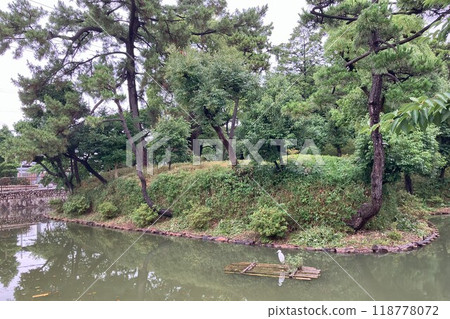 兵庫縣指定文化遺產、後岩塚古墳、稻野古墳群的代表鑰匙孔形古墳 118778072