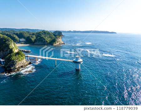 Underwater Observation Tower and Katsuura Underwater Park (Katsuura City, Chiba Prefecture) 118779039