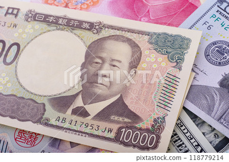 很多錢 很多錢 118779214