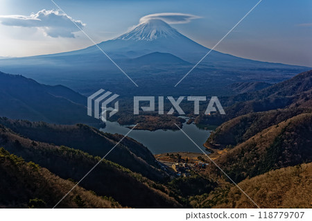 Mount Fuji and Lake Shoji covered in clouds as seen from Shoji Pass 118779707