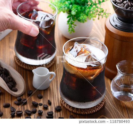 iced coffee iced coffee 118780493