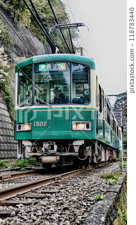 Enoden train 118783440