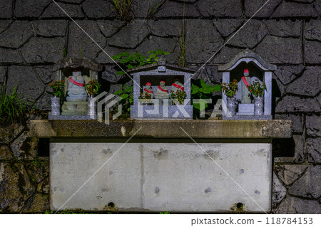 Small shrine, Japan 118784153