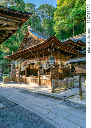 滋賀縣近江八幡市宮內町、日牟八幡宮（近江八幡市得名的神社） 本宮（近江商人的信仰） 118785923