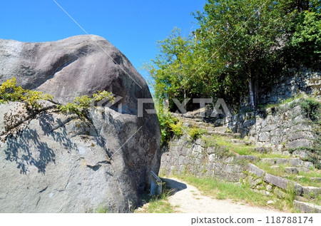 Naegi Castle Ruins, Umaaraiwa Rock 118788174
