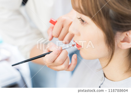  化妝 118788604