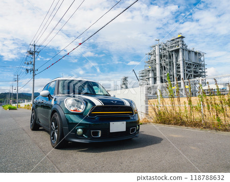 工廠和停放的汽車 工廠和停放的汽車 118788632