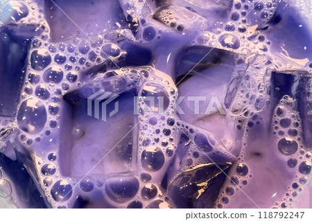 texture of refreshing tea with transparent ice cubes and bubbles texture of refreshing tea with transparent ice cubes and bubbles 118792247
