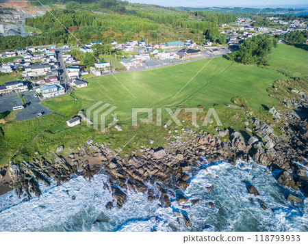 Aerial view of the beautiful coastline with natural grass, Tanesashi Coast, Hachinohe City, Aomori Prefecture Aerial view of the beautiful coastline with natural grass, Tanesashi Coast, Hachinohe City, Aomori Prefecture 118793933