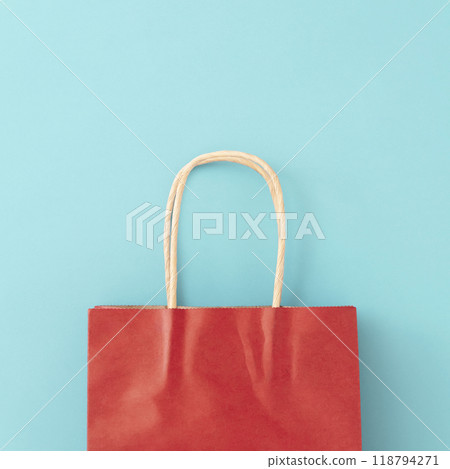 Shopping bag close-up 118794271