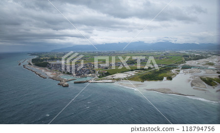 View of Iyuzen fishing port near the mouth of the Kurobe River on the right bank View of Iyuzen fishing port near the mouth of the Kurobe River on the right bank 118794756