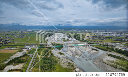 黑部川河口附近、黑部川左岸、黑部市鳥瞰圖 118794769