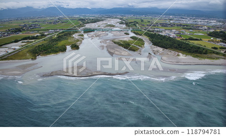 黑部川河口附近、黑部川左岸、黑部市鳥瞰圖 黑部川河口附近、黑部川左岸、黑部市鳥瞰圖 118794781