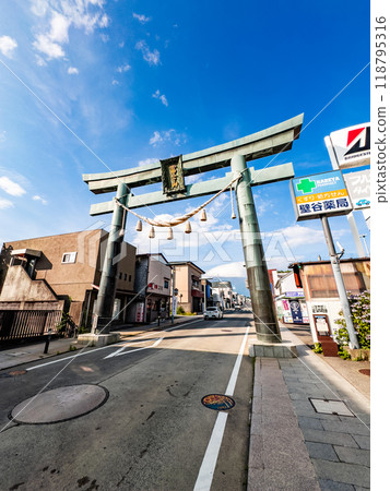 Kanadorii gate or Kana-dorii in Kamiyoshida, Fujiyoshida, Yamanashi, Japan 118795316