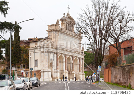 The Fontana dell'Acqua Paola in Rome The Fontana dell'Acqua Paola in Rome 118796425