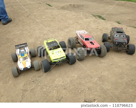 無線電控制車 118796623