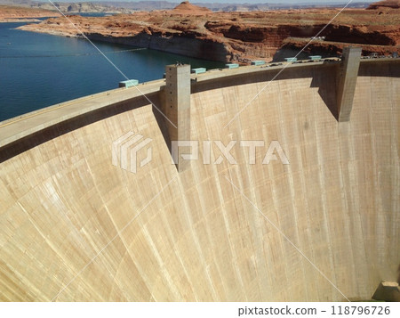 Huge dam Huge dam 118796726