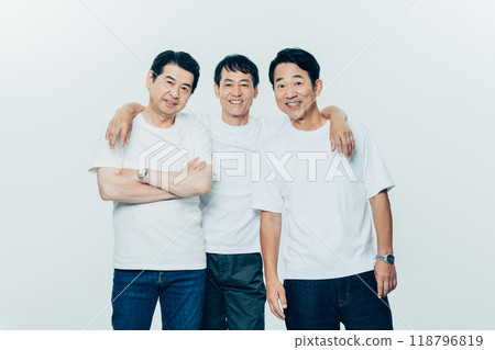 Middle man 118796819