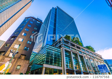 Tokyo cityscape in Japan, Muromachi 3-chome South. Nihonbashi Mitsui Tower (upper left), Coredo Muromachi Terrace, Nihonbashi Muromachi Mitsui Tower... Tokyo cityscape in Japan, Muromachi 3-chome South. Nihonbashi Mitsui Tower (upper left), Coredo Muromachi Terrace, Nihonbashi Muromachi Mitsui Tower... 118797568