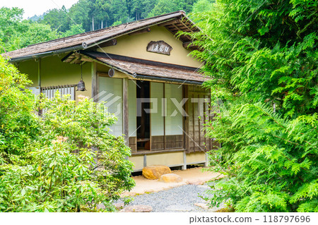 Teahouse (Rikakuan) at Jikkoin (priest's quarters at Gyozan Ohara Temple), Ohara Shorin-incho, Sakyo Ward, Kyoto City 118797696