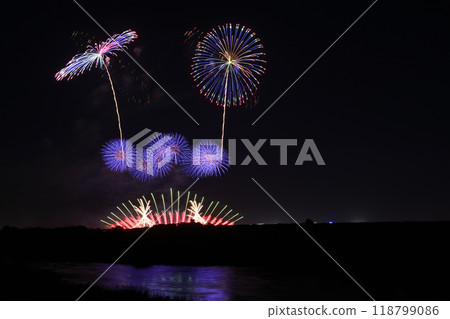 A feast of the four major fireworks makers <Tone River Fireworks Festival 2024> 118799086