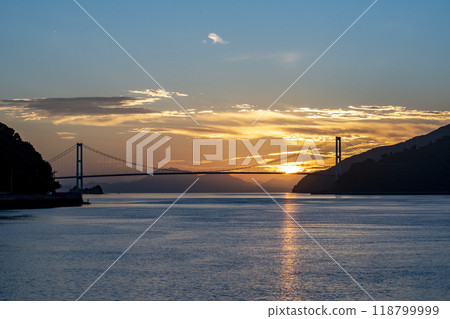 秋田橋上的日出 秋田橋上的日出 118799999