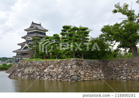 100 famous castles in Japan and Matsumoto castle 118800281