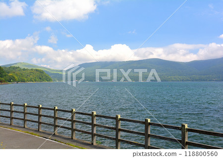 Lake Yamanaka　 118800560