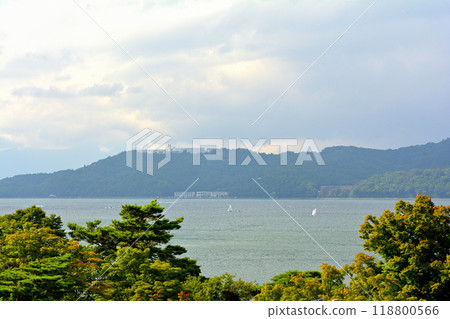 Lake Yamanaka Lake Yamanaka 118800566