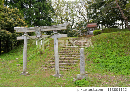 100 Fine Castles of Japan, Nanao Castle 118801112