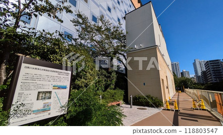 The exterior of the Meguro River water purification facility 118803547