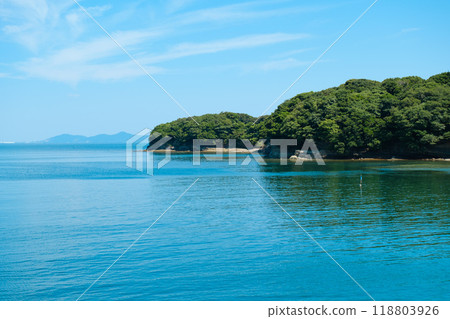 The sea of Sakujima 118803926