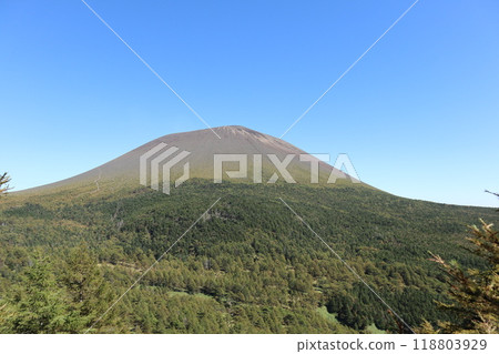 淺間山在秋天 118803929