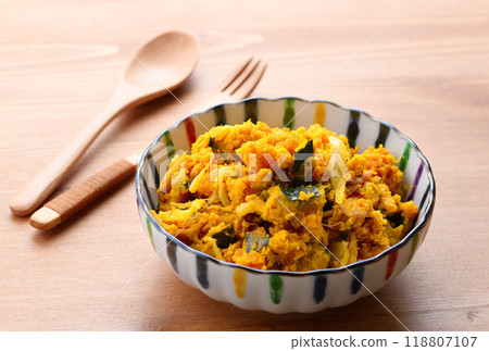 Pumpkin salad: A salad made with sweet, steamy pumpkin tossed in mayonnaise. 118807107